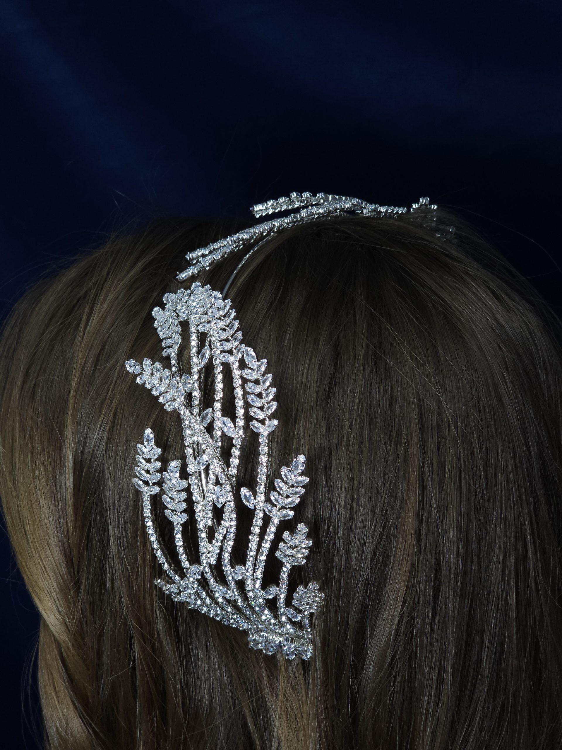 20230424_204851-scaled-1.jpg Diadema Mireasa, cristale zirconiu si suport argintiu - imagine 1